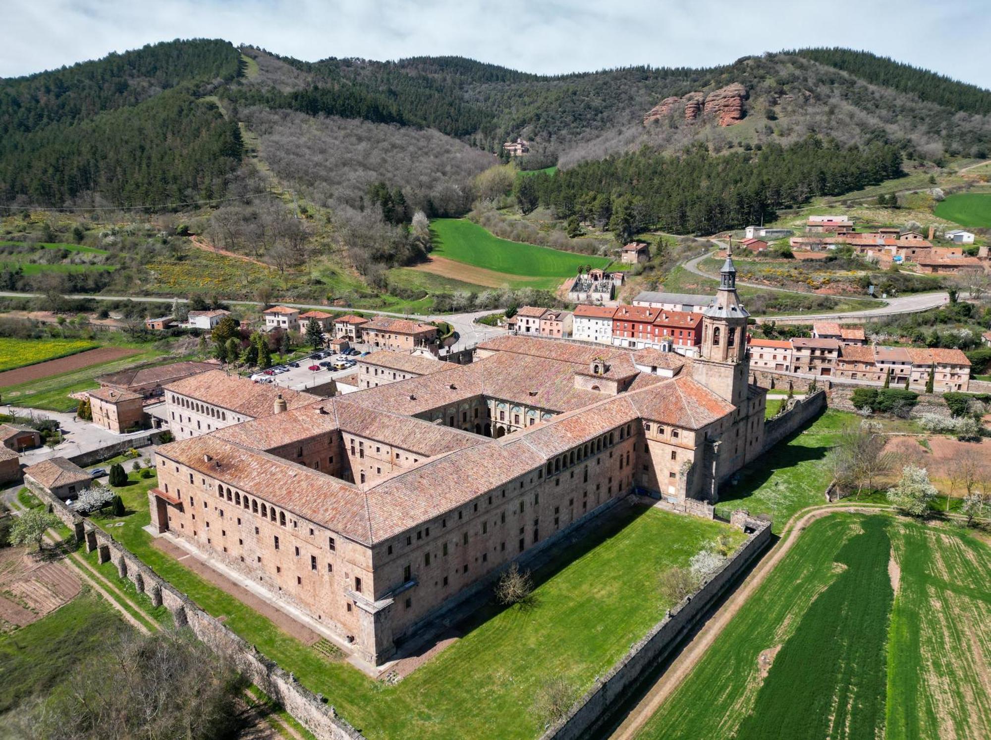 Hosteria Del Monasterio De San Millan San Millan De La Cogolla Exterior photo